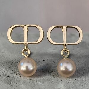 Gold Pearl Dangle Earrings